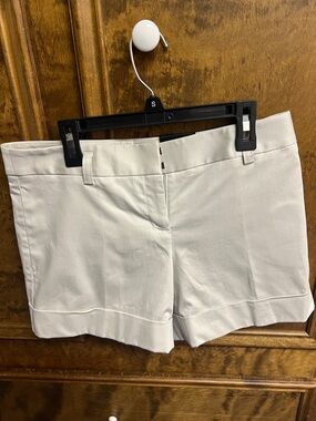 Express Women's Cream Tailored Bermuda Shorts